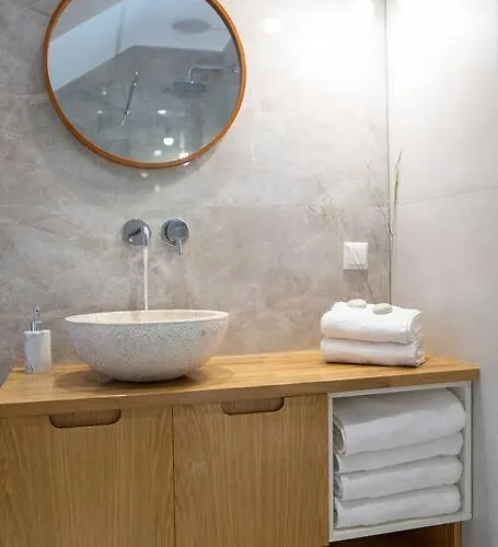 Aeraki -private Sea Access In Bay Villa *